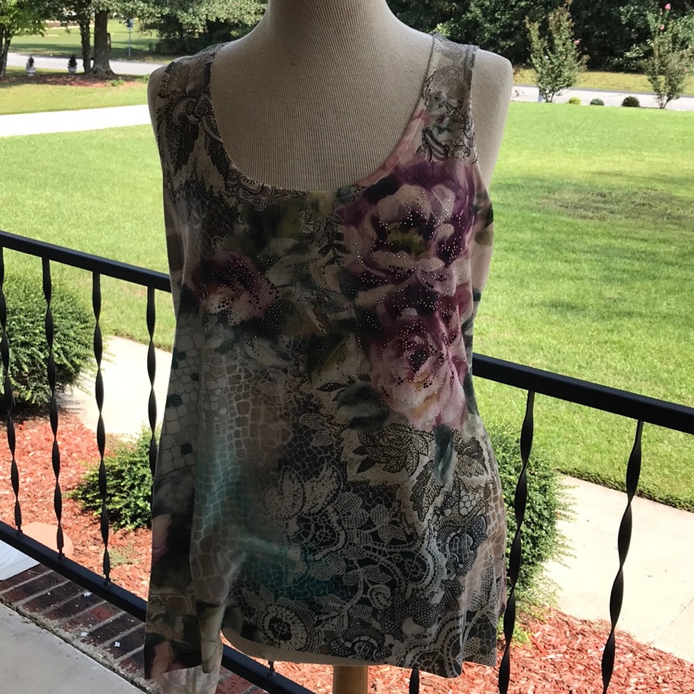 5/$20 Woman’s tank